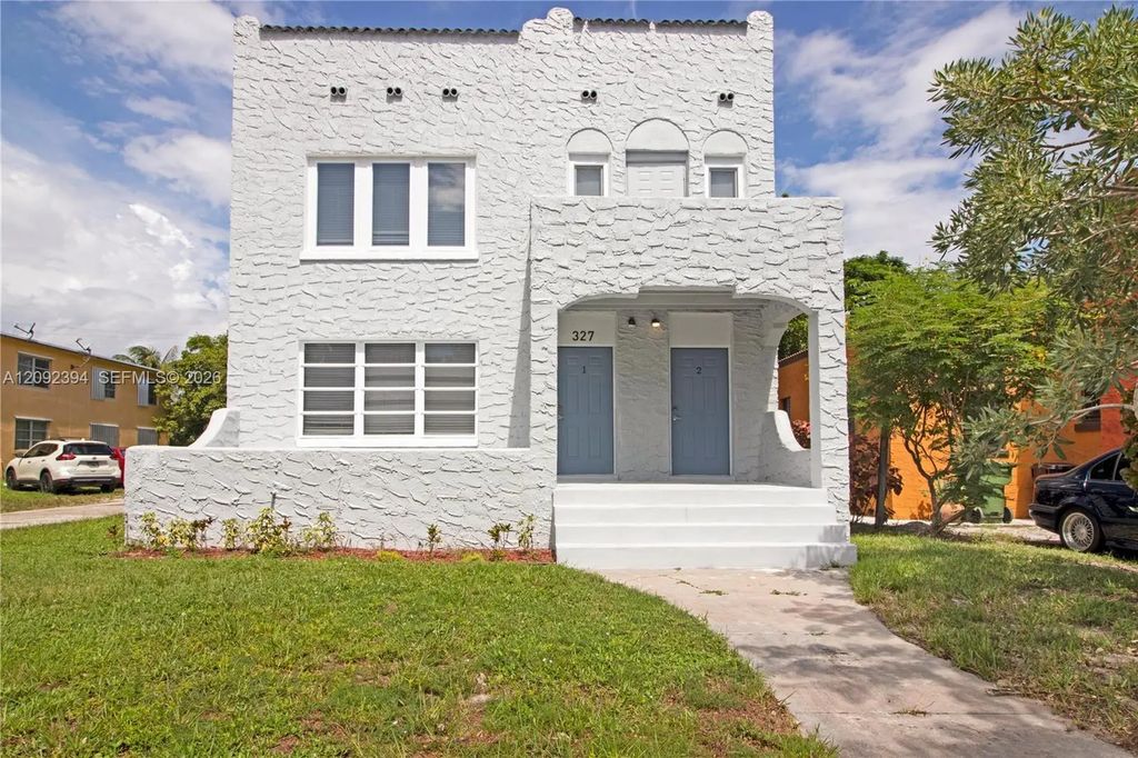 327 Sw 20th Street, Fort Lauderdale