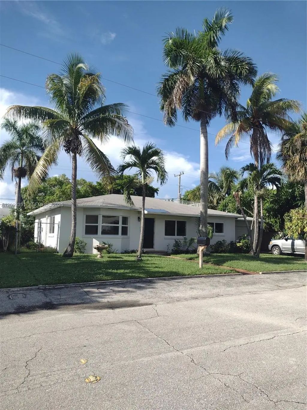 225 E 29th Court, Riviera Beach