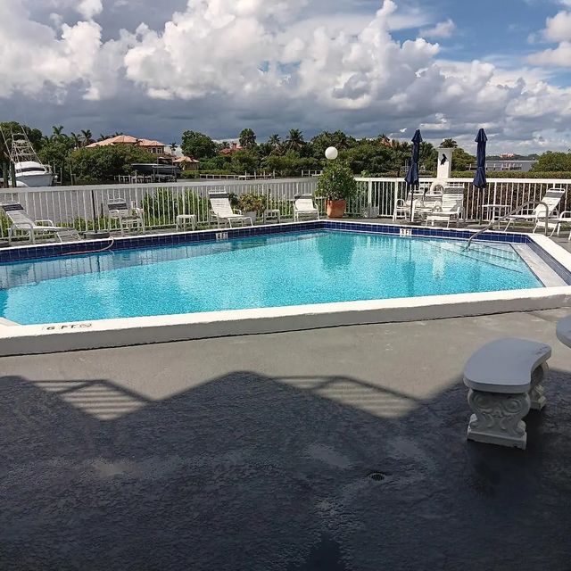 4 of 6 - 3501 S Ocean Boulevard #107, South Palm Beach, FL