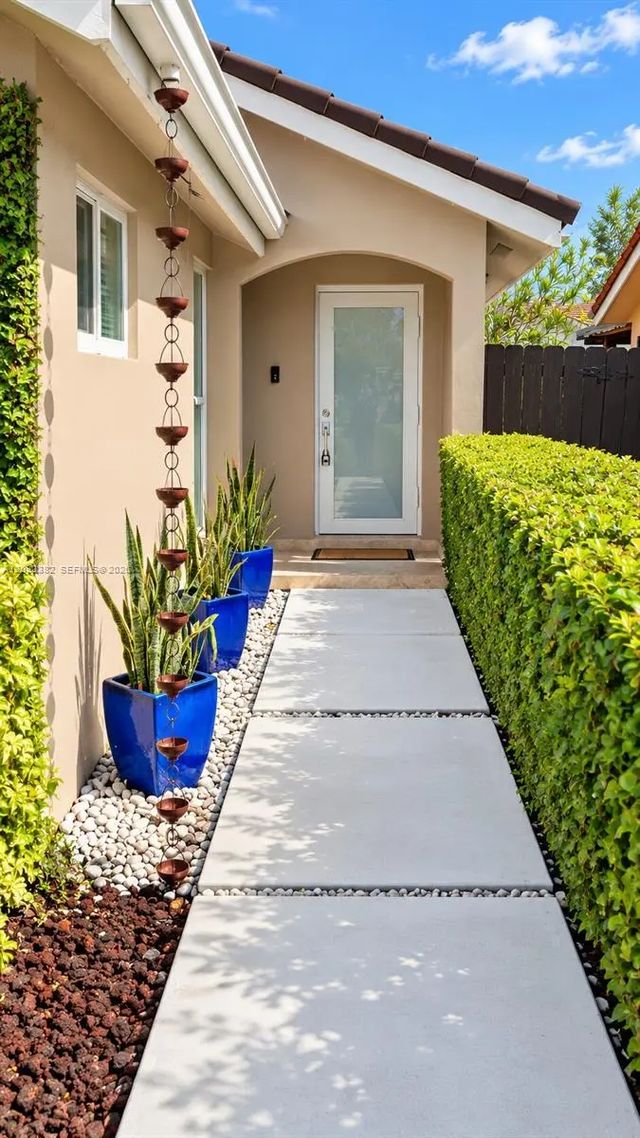 2 of 19 - 11312 Sw 25 Terrace, Miami, FL