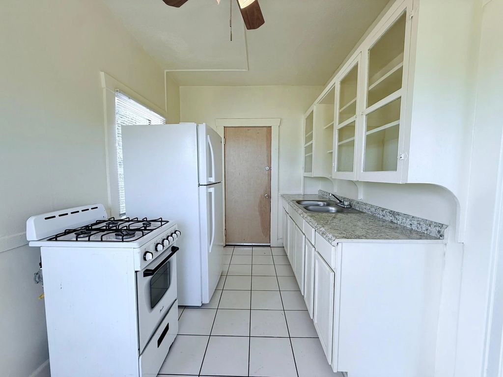 2010 Broward Avenue #12, West Palm Beach