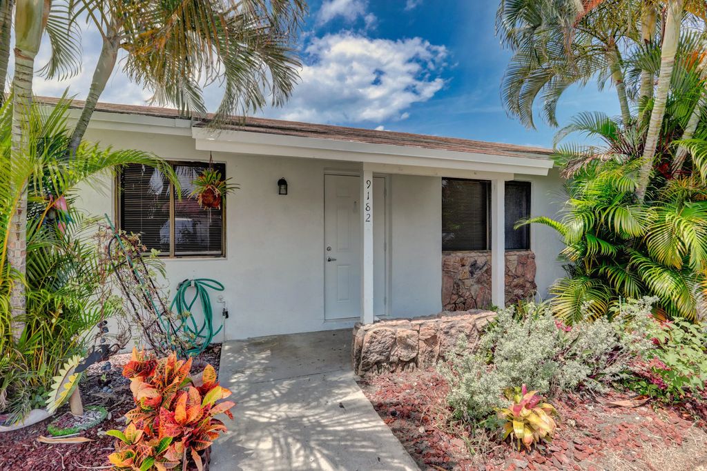 9184 Roan Lane, West Palm Beach