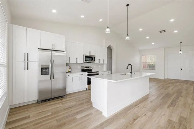 4 of 36 - 5903 Nicole Lane, Fort Pierce, FL