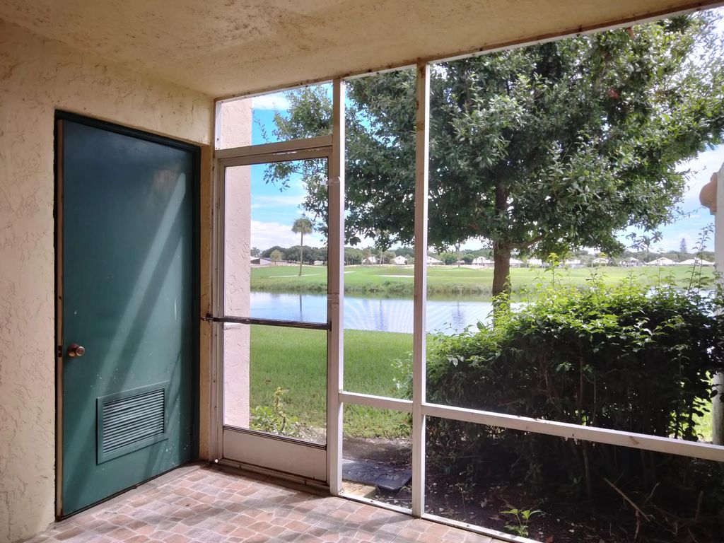 13113 Glenmoor Drive #13113, West Palm Beach