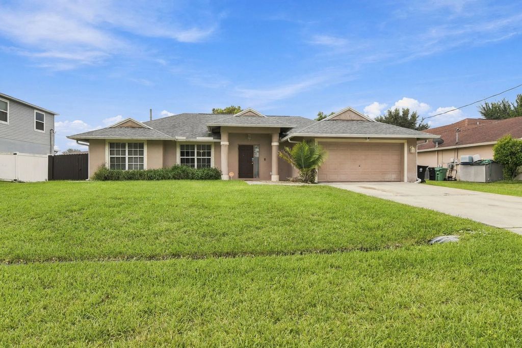 1734 Sw Capehart Avenue, Port St. Lucie