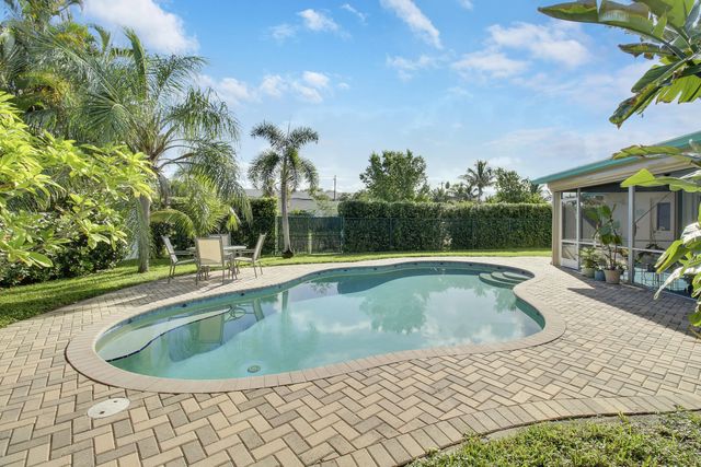 2 of 64 - 60 Camelia Circle, Tequesta, FL