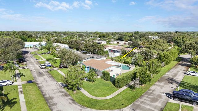 4 of 64 - 60 Camelia Circle, Tequesta, FL