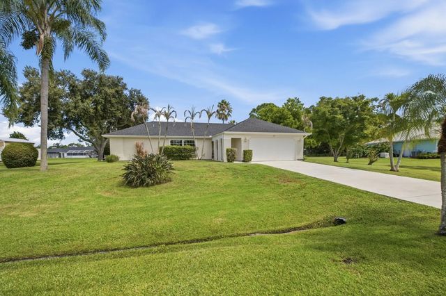 2938 Se Dalhart Road, Port St. Lucie