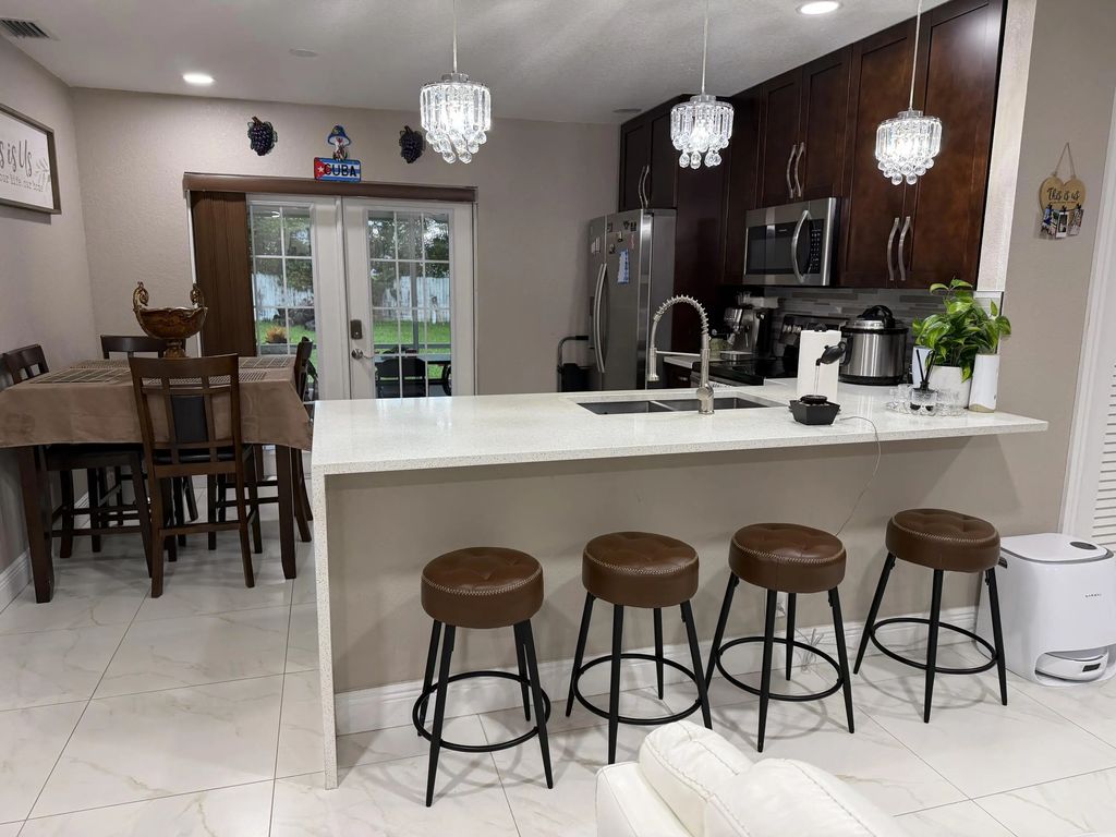 4307 Cypress Lane, Palm Springs