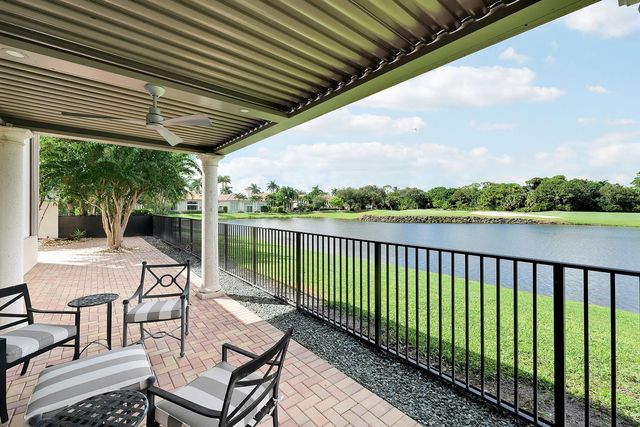2 of 37 - 807 Floret Drive, Palm Beach Gardens, FL