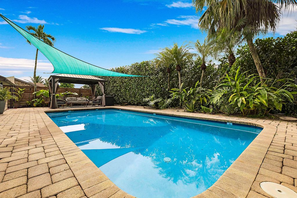 941 Bayberry Point Drive, Plantation