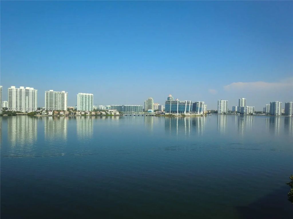 17600 N Bay Road #n302, Sunny Isles Beach