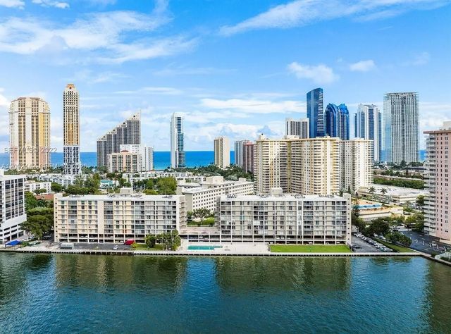 3 of 4 - 17600 N Bay Road #n302, Sunny Isles Beach, FL