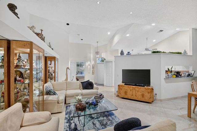 5 of 34 - 7573 Lexington Club Boulevard #a, Delray Beach, FL