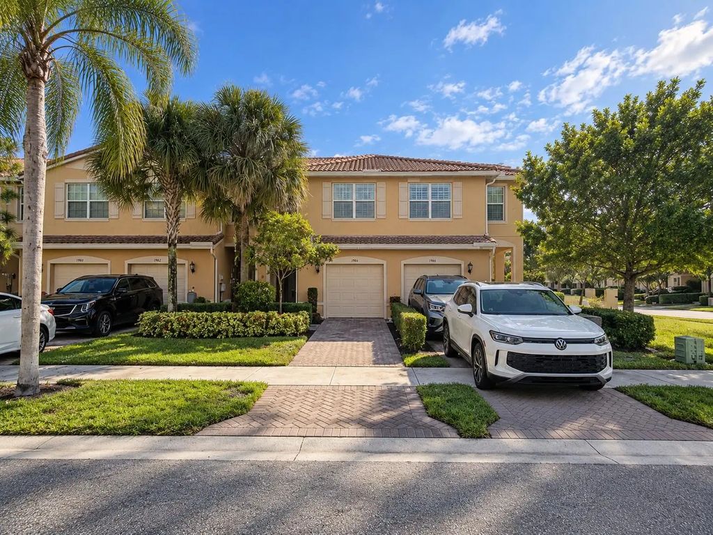 5984 Monterra Club Drive Nw, Lake Worth
