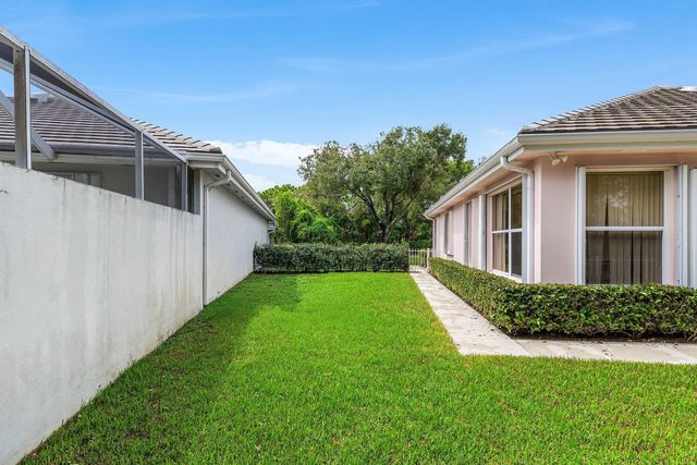 3 of 41 - 7708 Se Bay Cedar Circle, Hobe Sound, FL