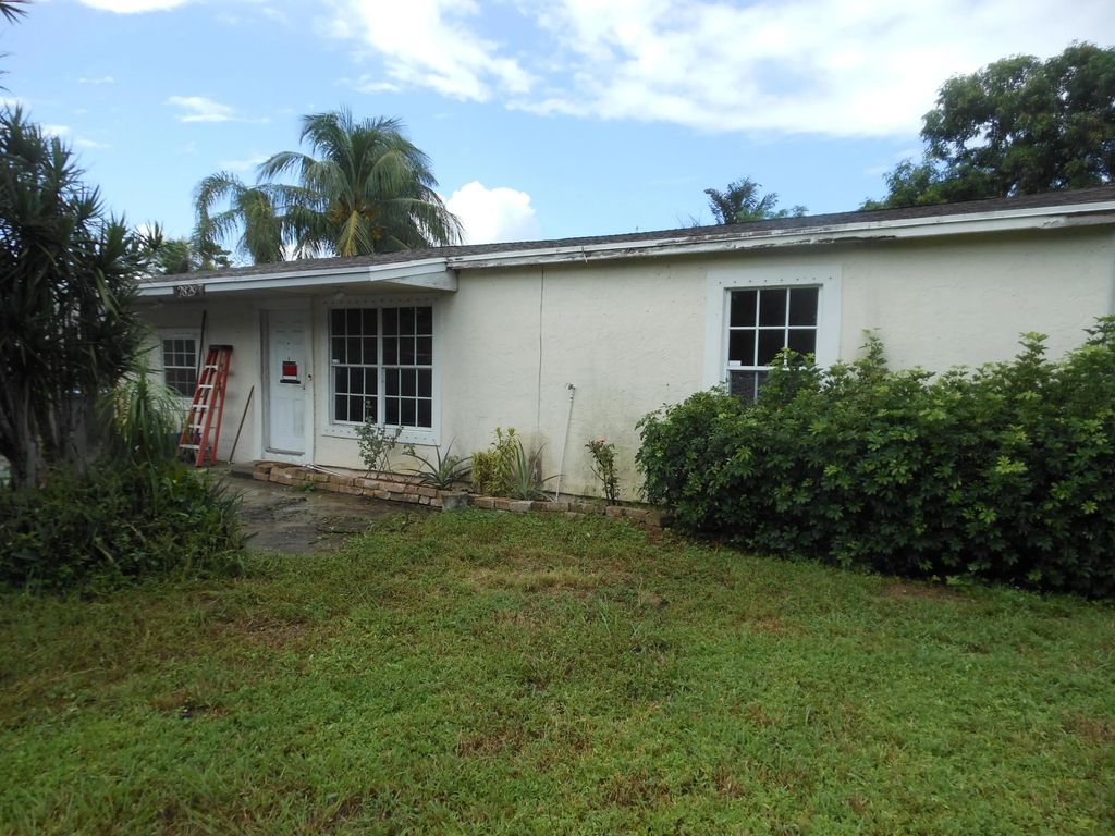 2829 Shawnee Road, West Palm Beach