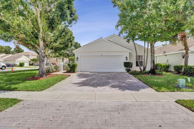 106 Hamilton Terrace, Royal Palm Beach