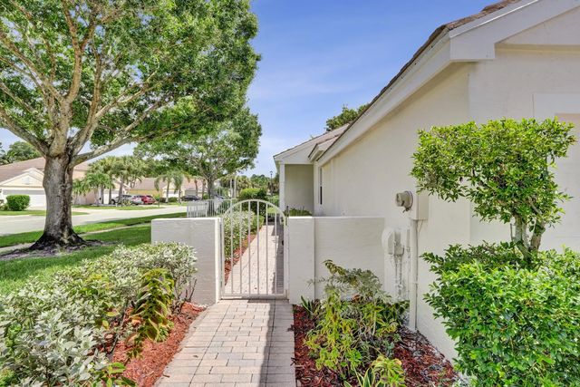 2 of 37 - 106 Hamilton Terrace, Royal Palm Beach, FL