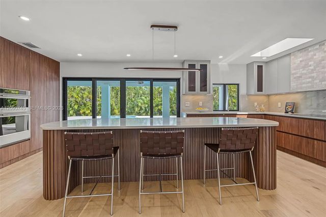 4 of 41 - 7475 Sw 134th Street, Pinecrest, FL
