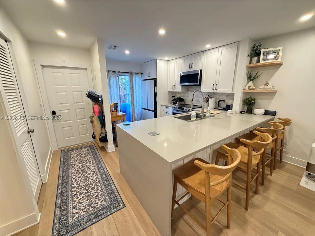844 Banks Road, Coconut Creek