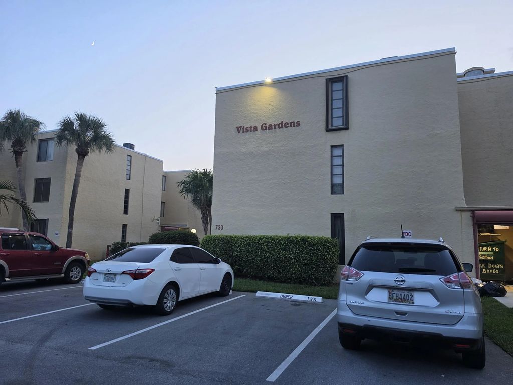 733 Se 1st Way #102, Deerfield Beach