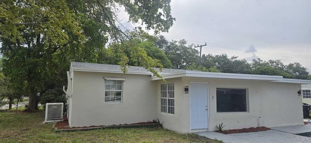 4 of 30 - 1101 Nw 23rd Terrace, Fort Lauderdale, FL