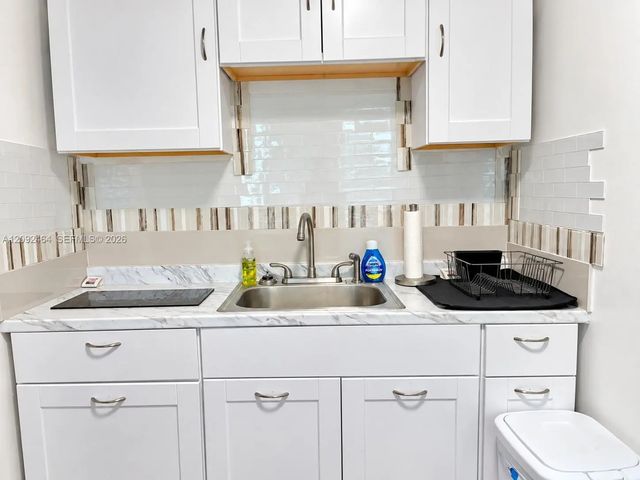 5 of 10 - 1511 Nw 43rd Avenue #101, Lauderhill, FL