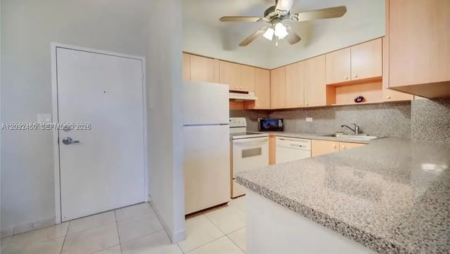 4 of 16 - 7441 Wayne Avenue #6l, Miami Beach, FL
