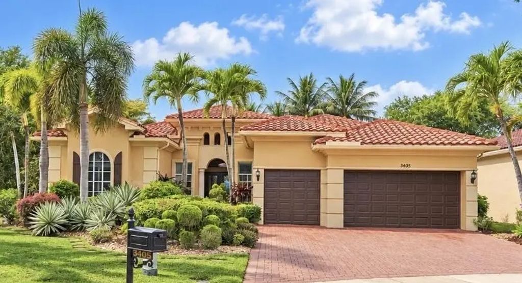 3405 Lago De Talavera, Lake Worth