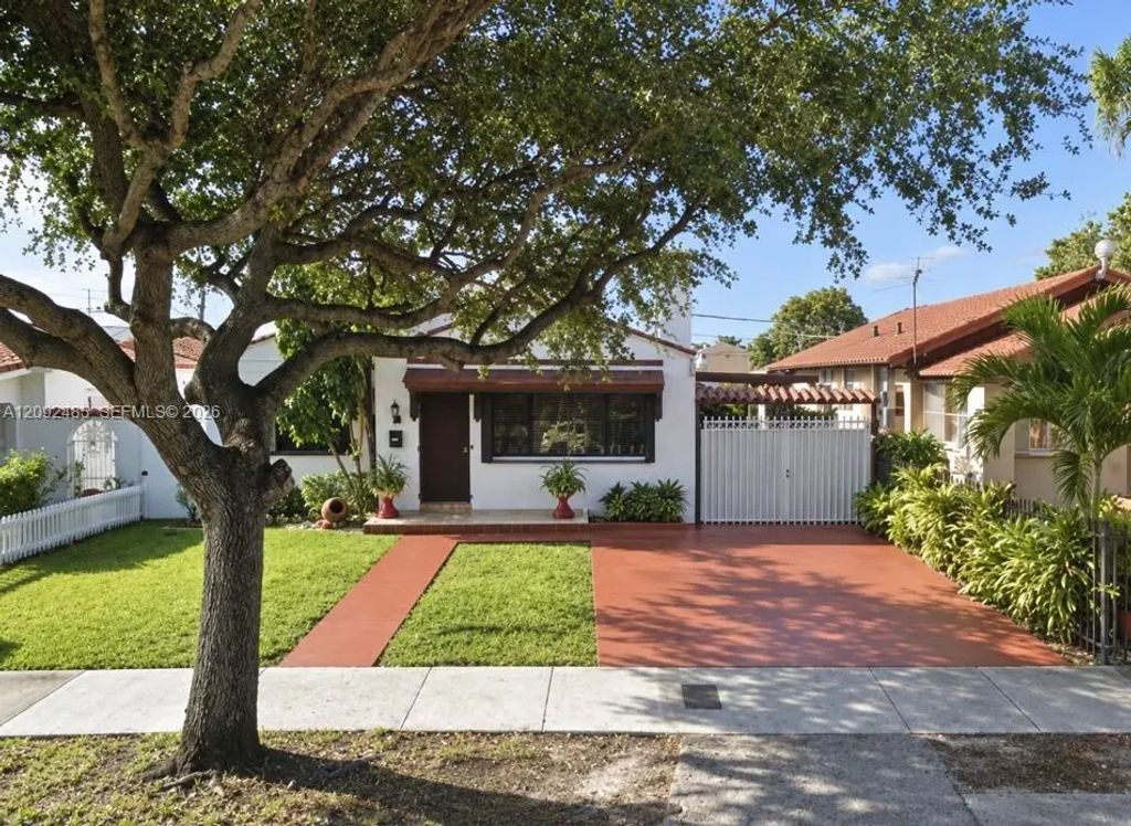 2232 Sw 13th Street, Miami