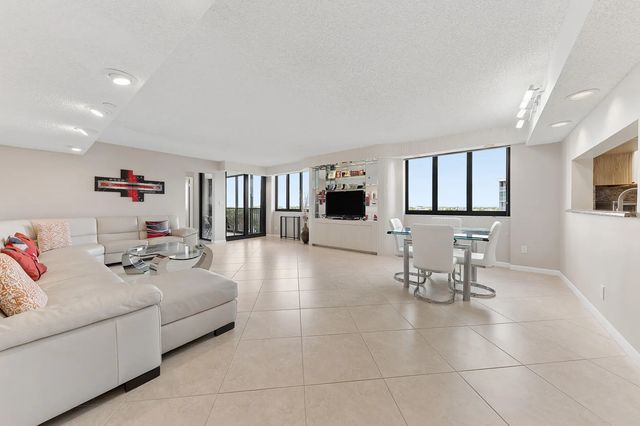4 of 29 - 3420 S Ocean Boulevard #8t, Highland Beach, FL