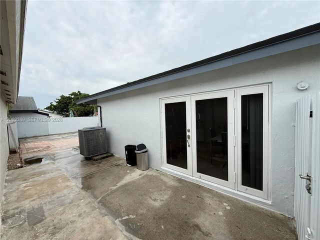 5 of 28 - 12323 Sw 198th Street, Miami, FL