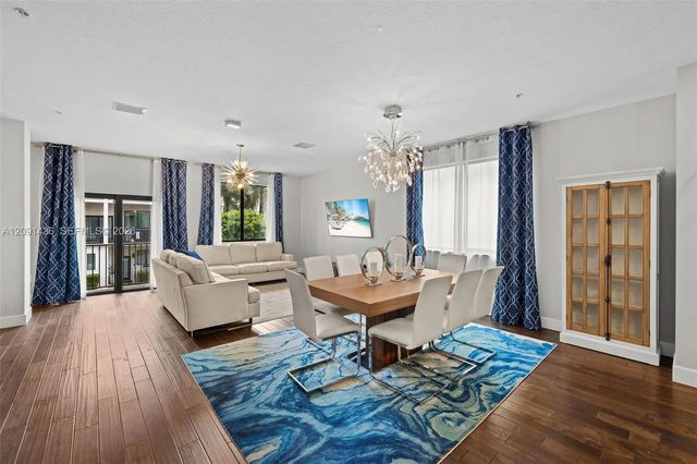 5 of 38 - 4720 Nw 84th Court, Doral, FL