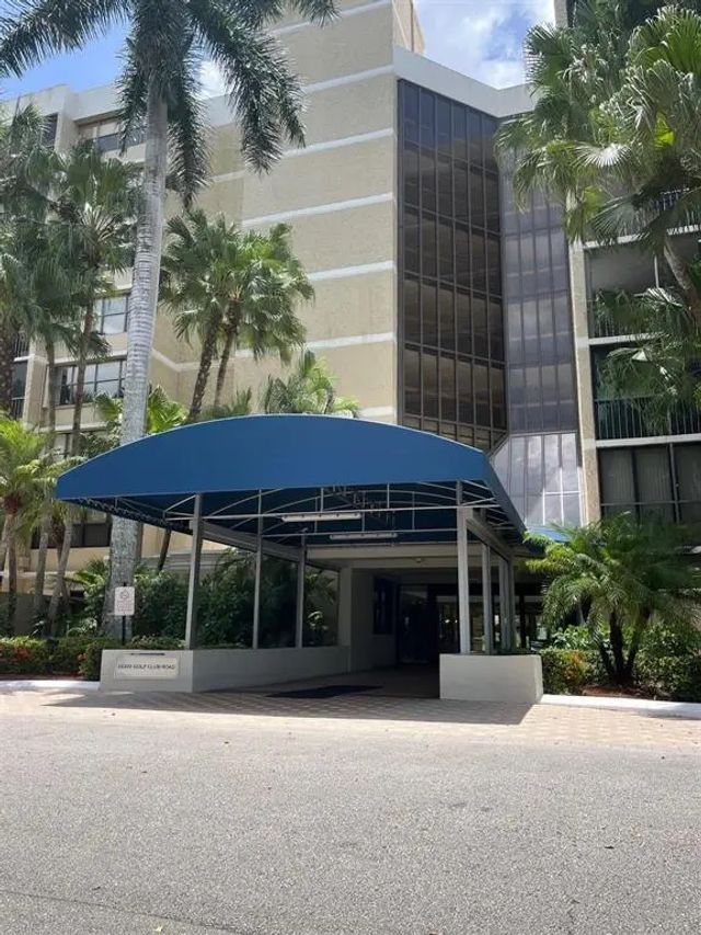 3 of 25 - 16300 Golf Club Road #114, Weston, FL