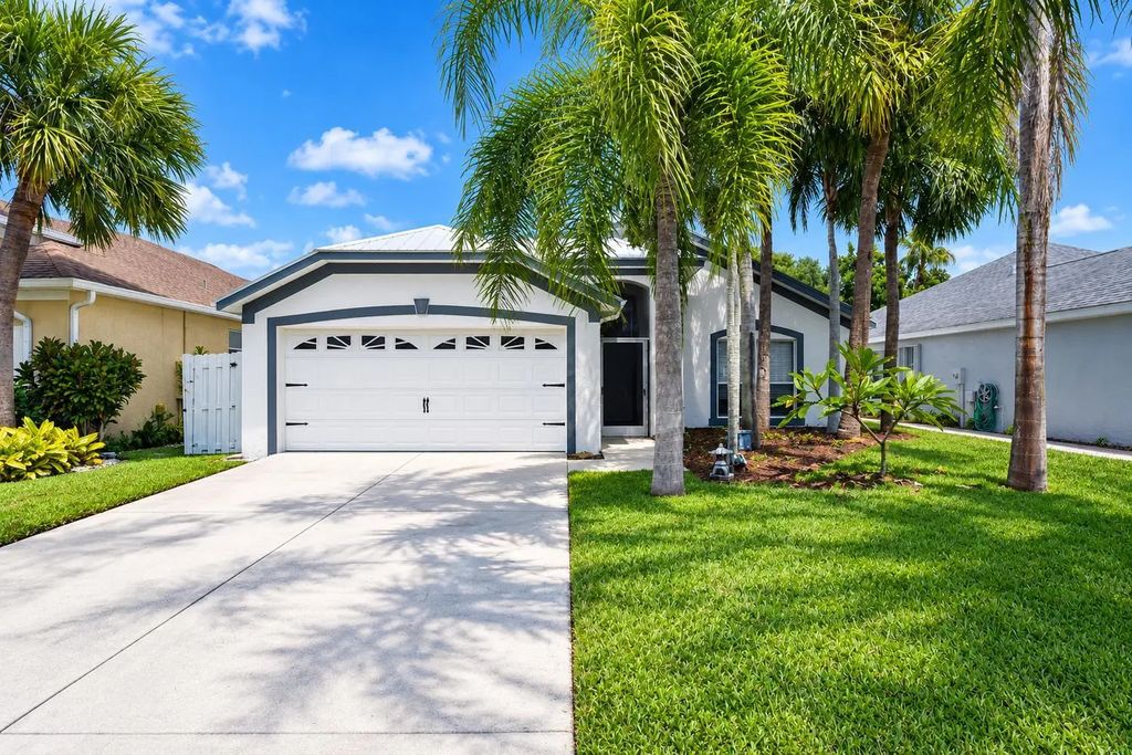 713 Nw Waterlily Place, Jensen Beach