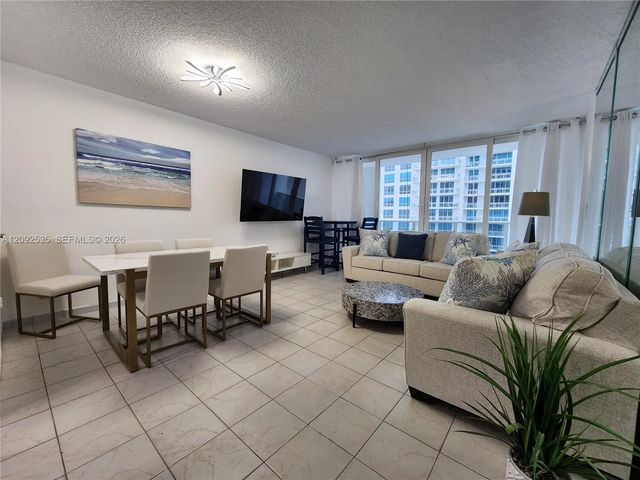 4 of 26 - 3505 S Ocean Drive #819, Hollywood, FL