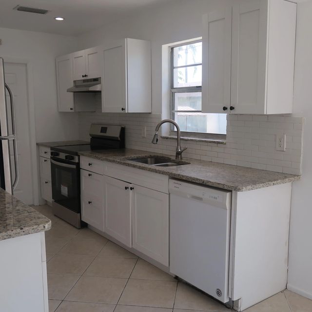 5 of 27 - 9052 Melody Road, Lake Worth, FL
