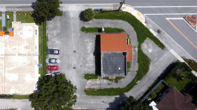 14100 W Dixie Highway, North Miami