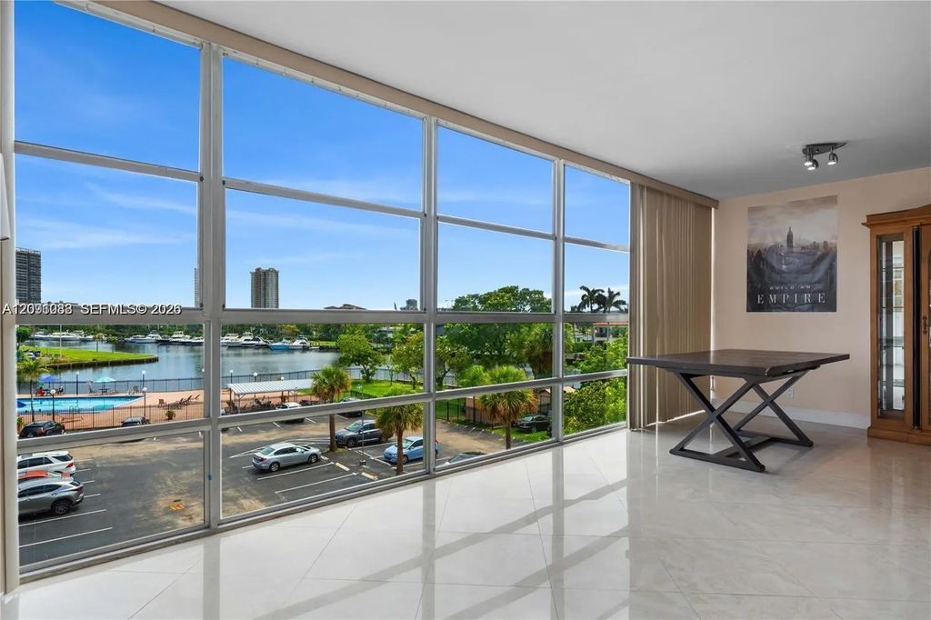 2000 Atlantic Shores Boulevard #420, Hallandale Beach