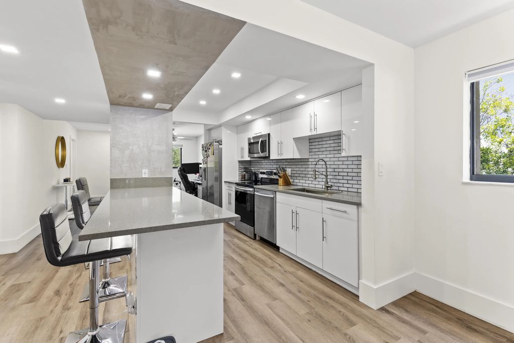 4491 Crystal Lake Drive #204c, Deerfield Beach