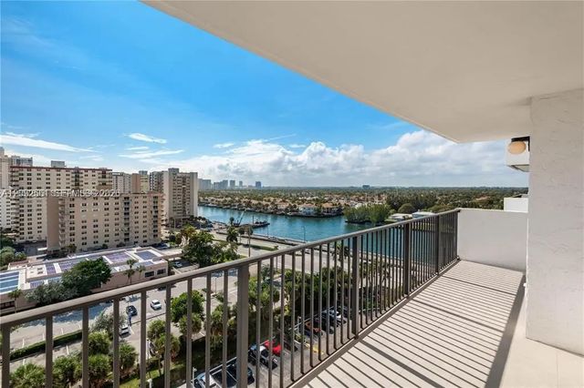 4 of 77 - 1201 S Ocean Drive #1206s, Hollywood, FL