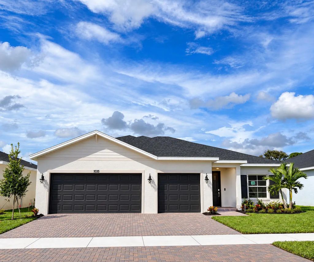 1035 Se Mandy Place, Stuart