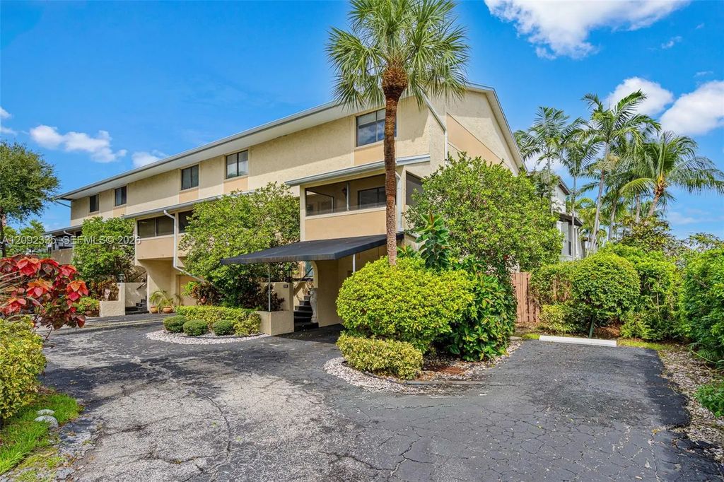 3225 Ne 13th Street #201, Pompano Beach