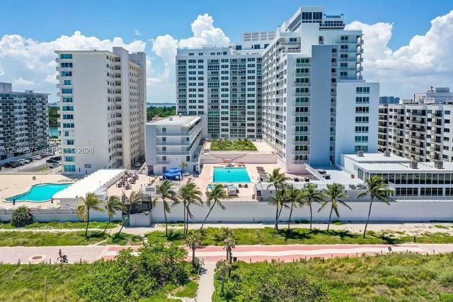 3 of 39 - 5401 Collins Avenue #628, Miami Beach, FL