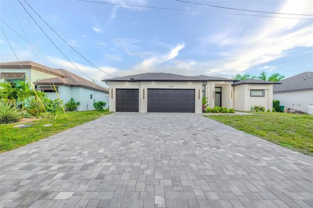 920 Se 5th Terrace, Cape Coral