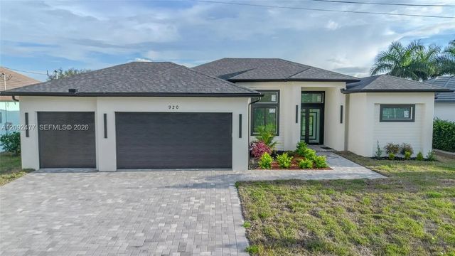 4 of 52 - 920 Se 5th Terrace, Cape Coral, FL