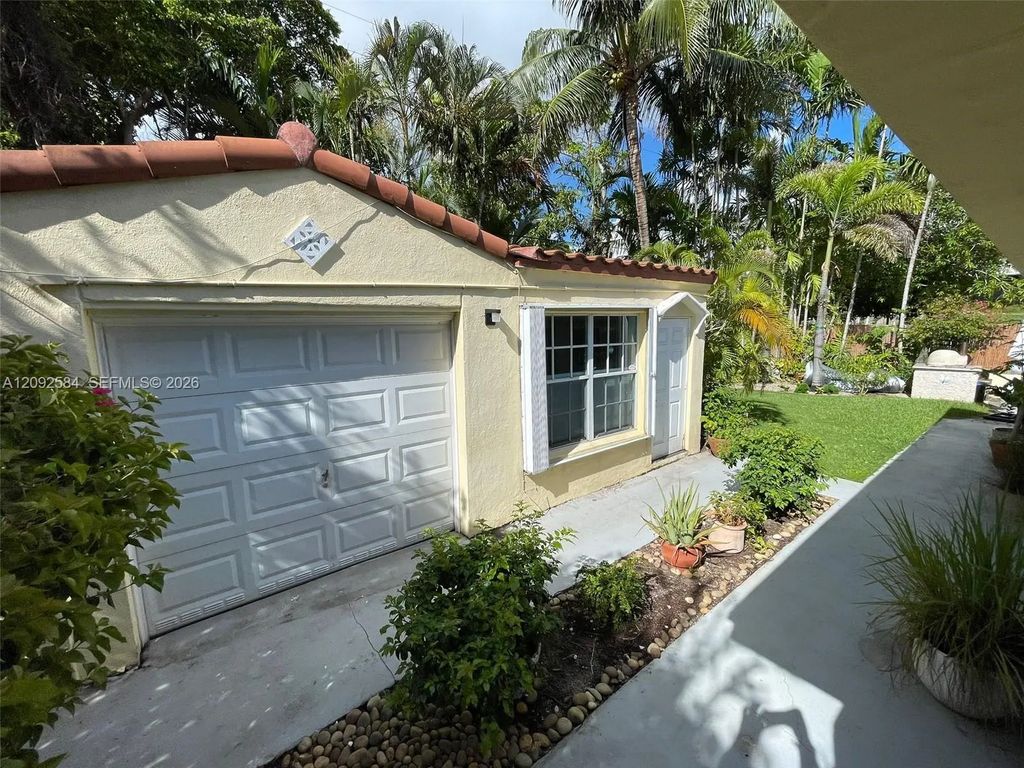 1018 W 47th Street #1, Miami Beach