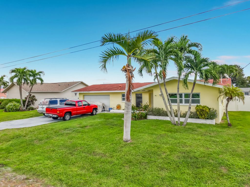 4835 Triton Court W, Cape Coral