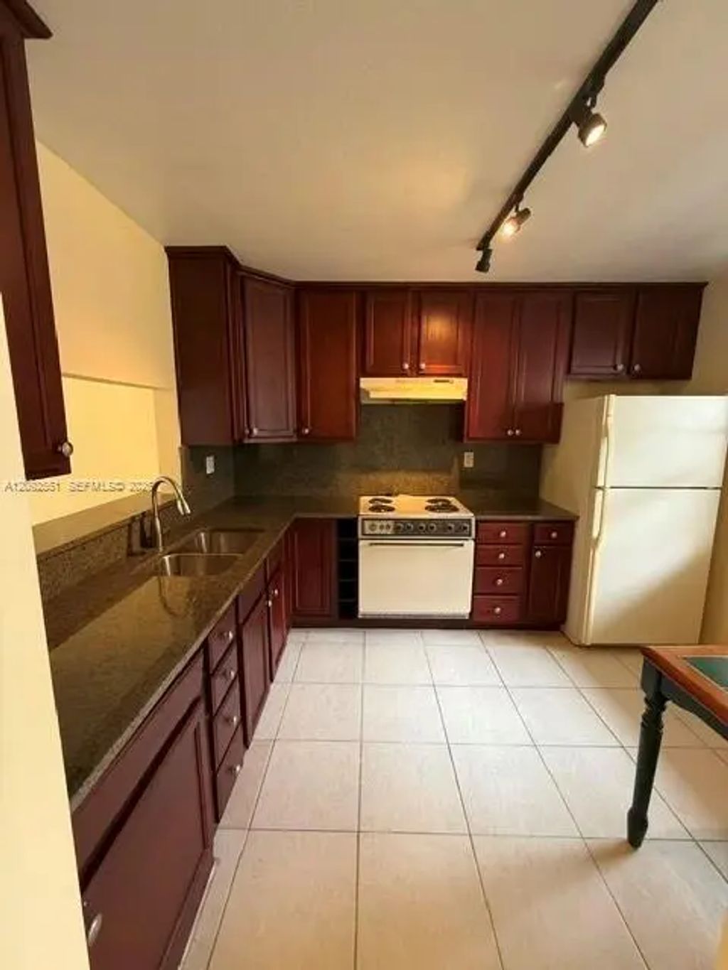 900 Colony Point Circle #416, Pembroke Pines
